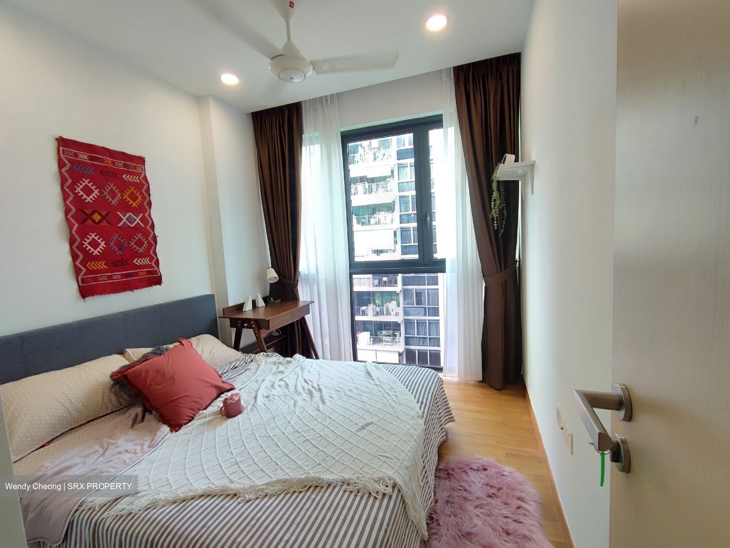 Esparina Residences (D19), Condominium #558257701
